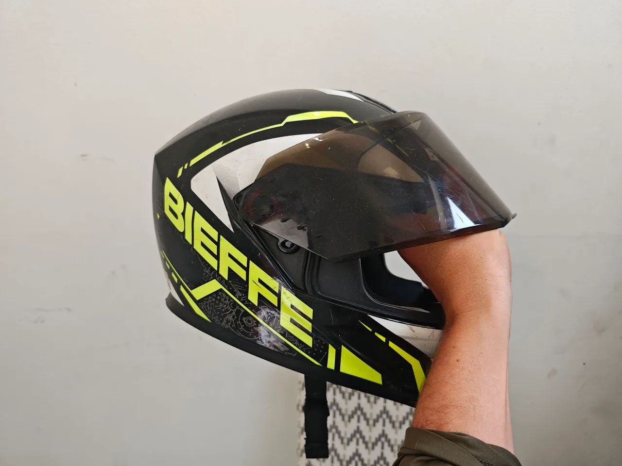 Capacete Bieffe n 60 com Bluetooth e microfone integrado R$ 530,00 - Foto 4