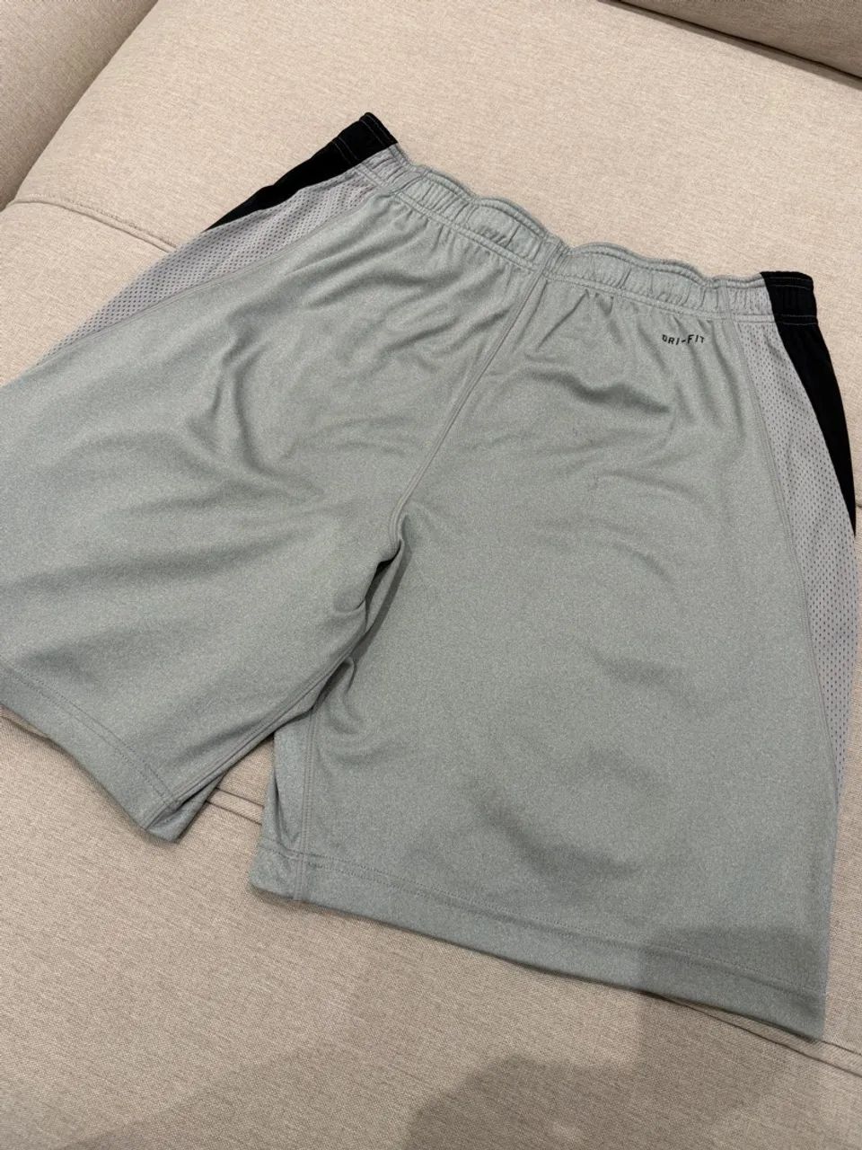 Bermuda Nike Dri Fit original tam G - Foto 4