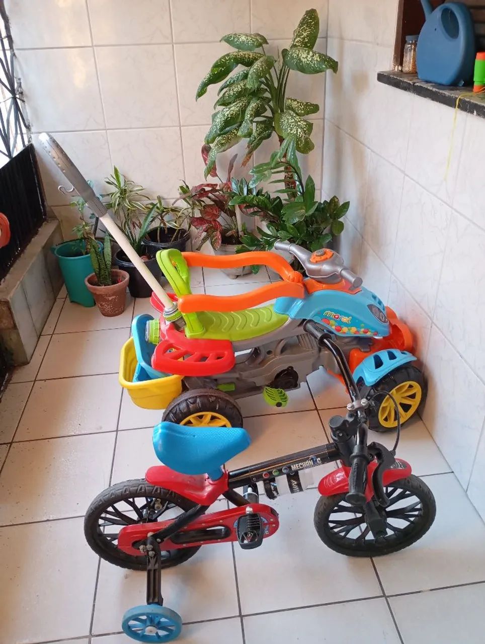 Triciclo e bicicleta - Foto 2