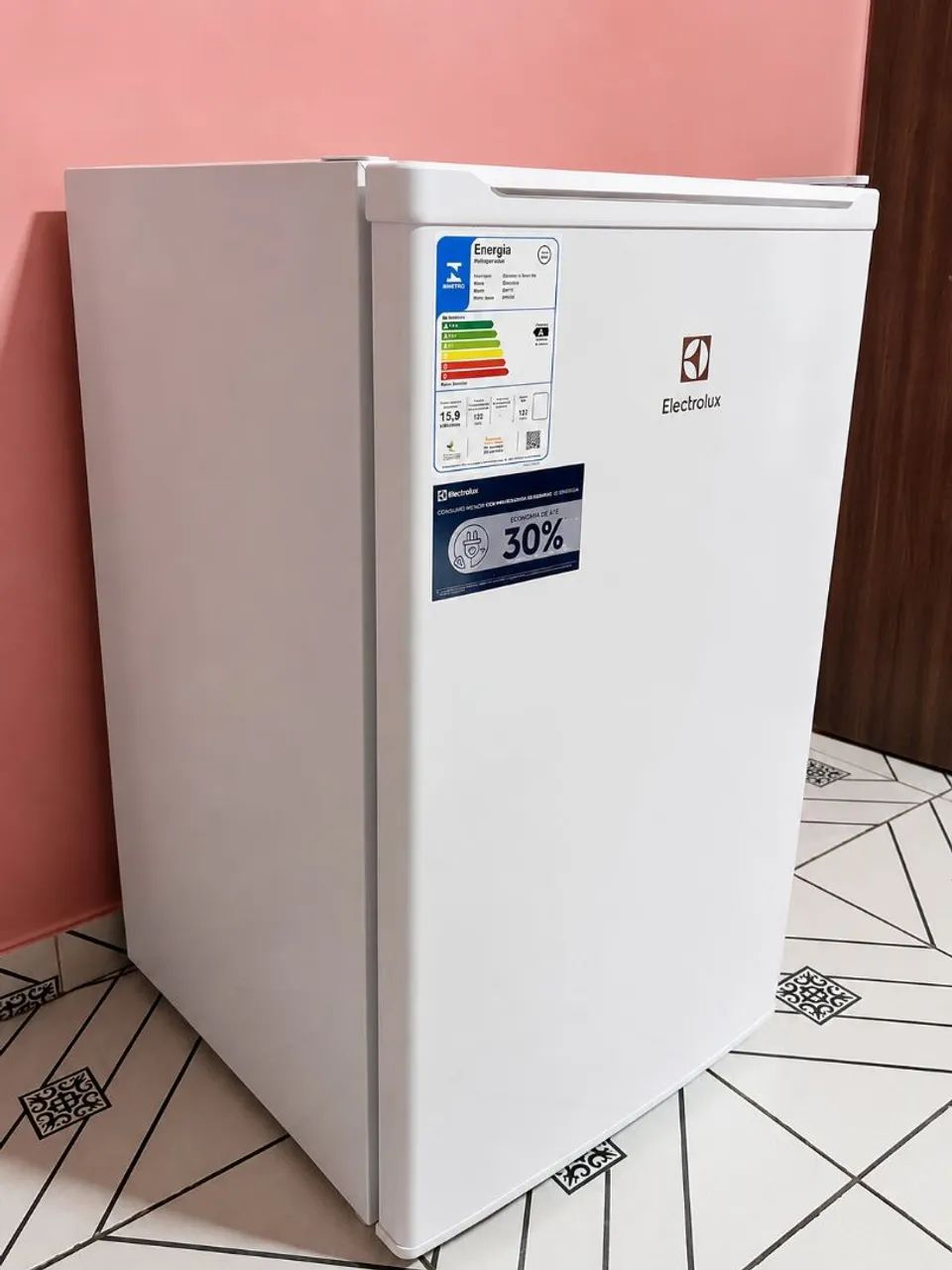 Frigobar Eletrolux 122L
