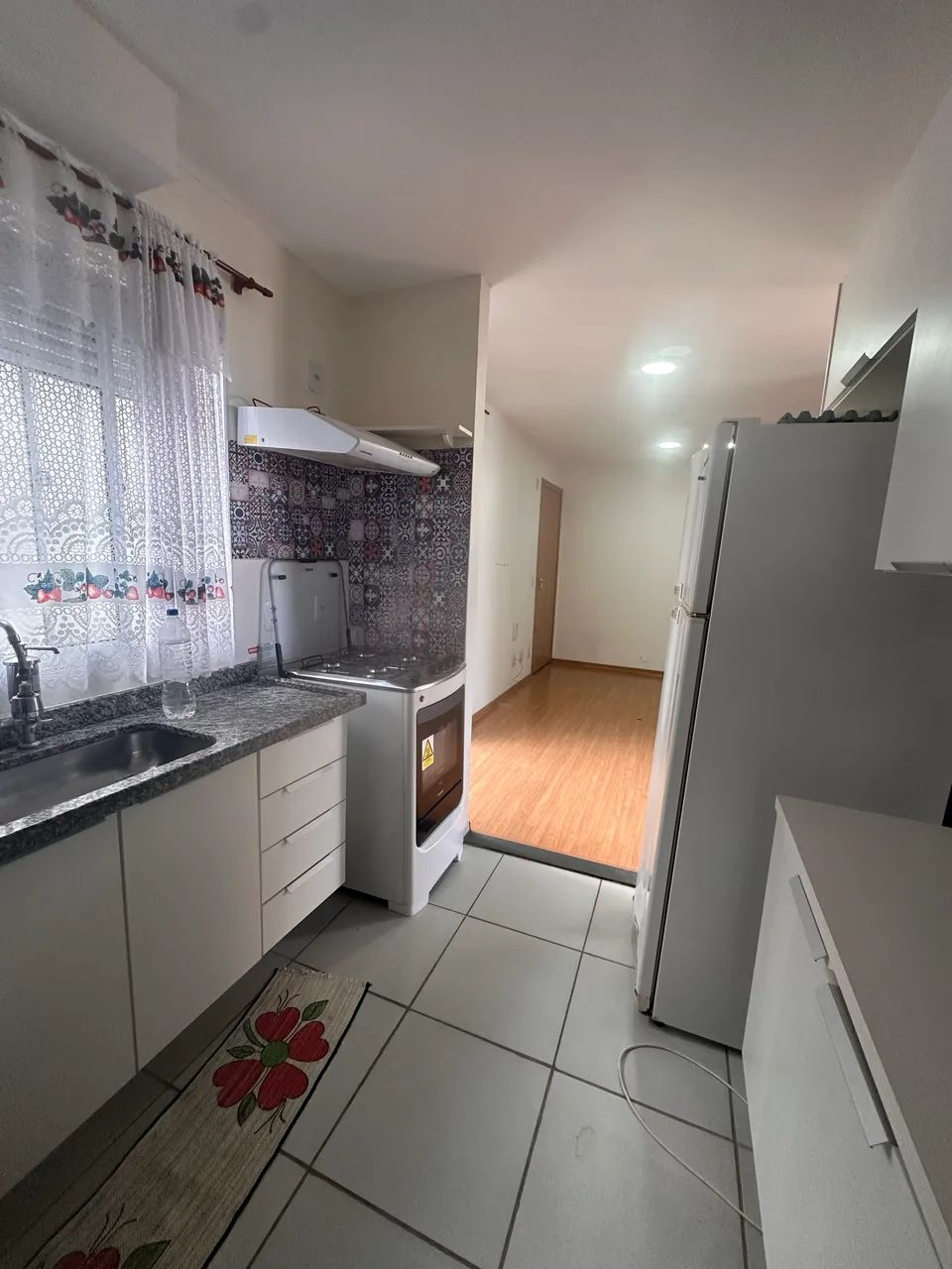 Alugo excelente apartamento semi mobiliado  - Foto 2