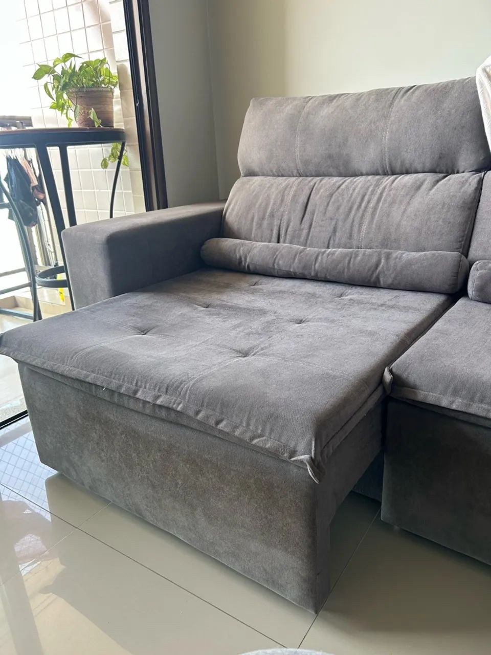 Sofá Retrátil e Reclinável Cinza 2.30m x 90cm - Foto 2