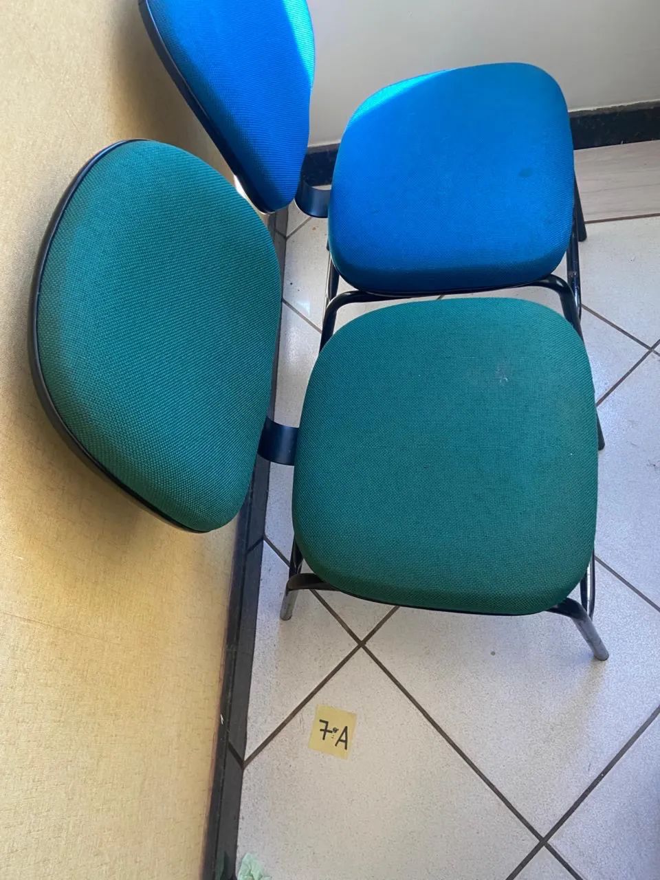 Cadeira Almofadada sem rodinhas  - Foto 2