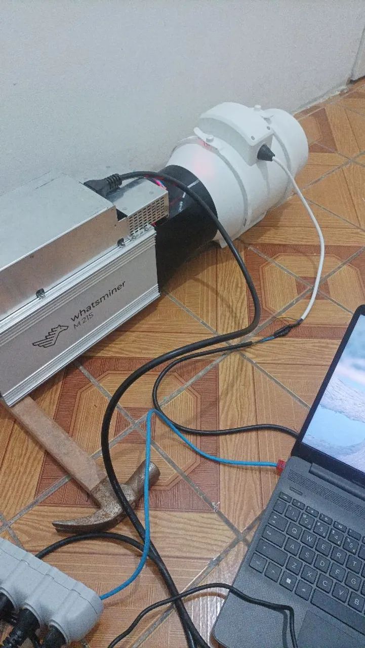 Duas Whatsminer 21s 