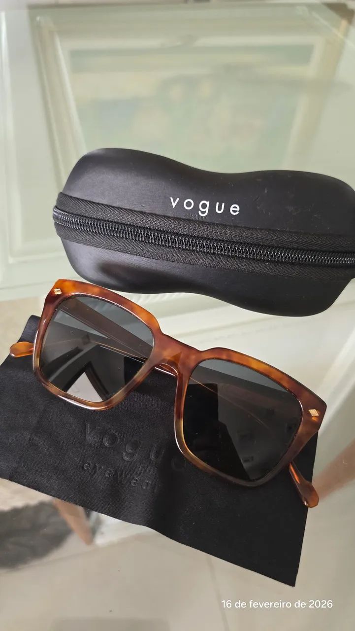 Óculos de sol VOGUE 