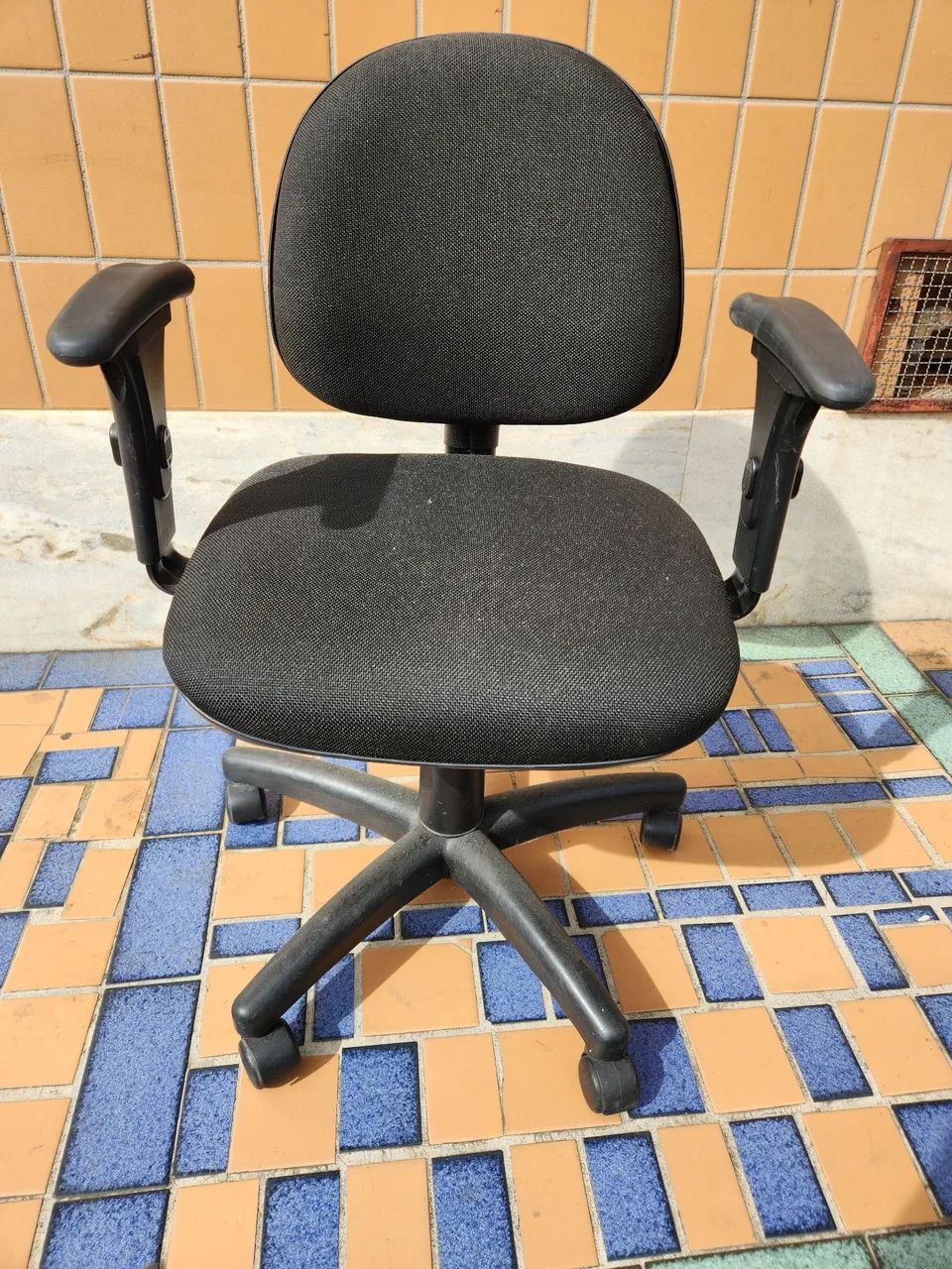 Cadeira de escritório reforçada  - Foto 2