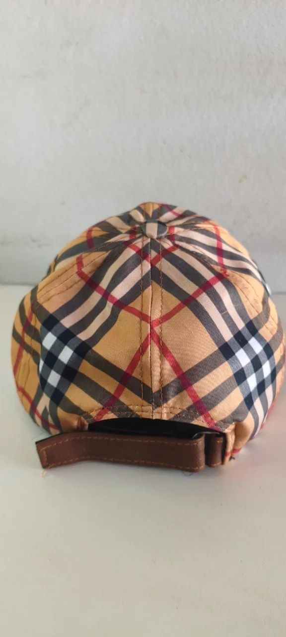 Boné Xadrez Burberry original - Foto 5