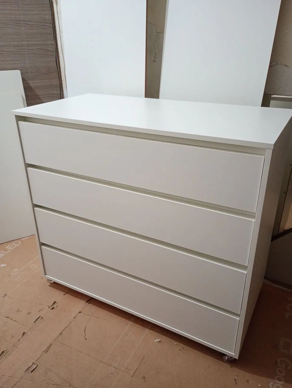 Cômoda em MDF 