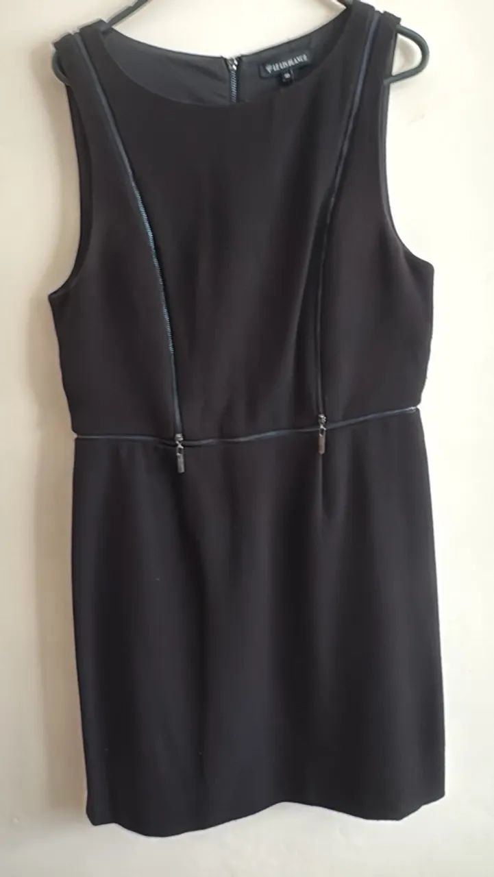 Vestido preto curto