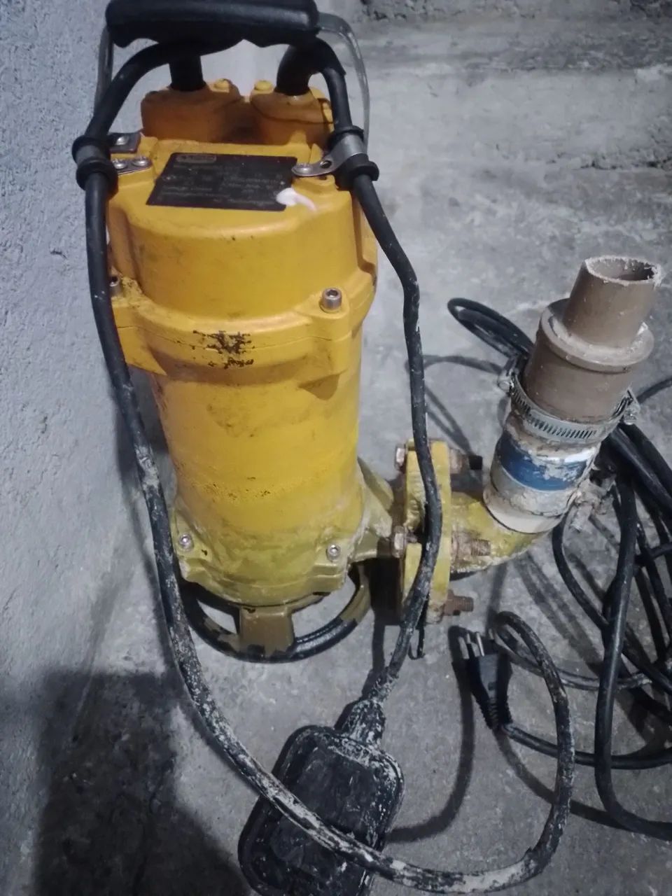 Vendo duas bombas 1 mês de uso - Foto 2