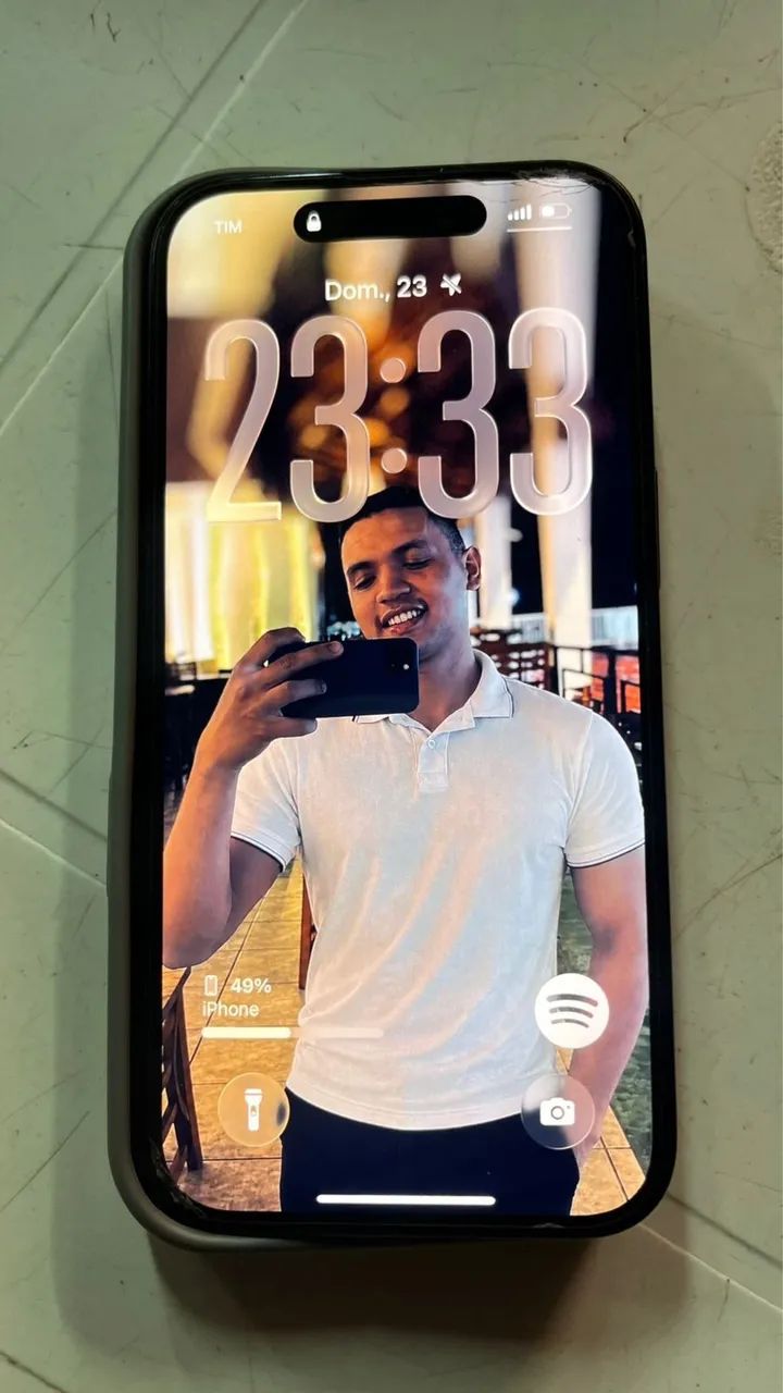 Vende se iPhone 15