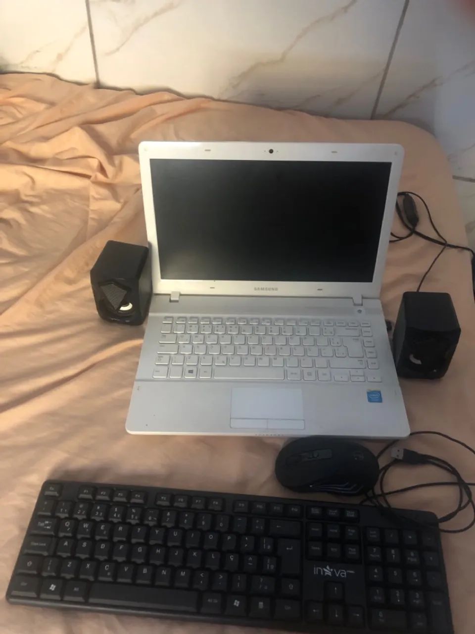 Vende=se Notebook Samsung  - Foto 3