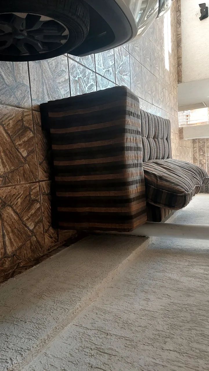 Sofa dois lugares - Foto 2