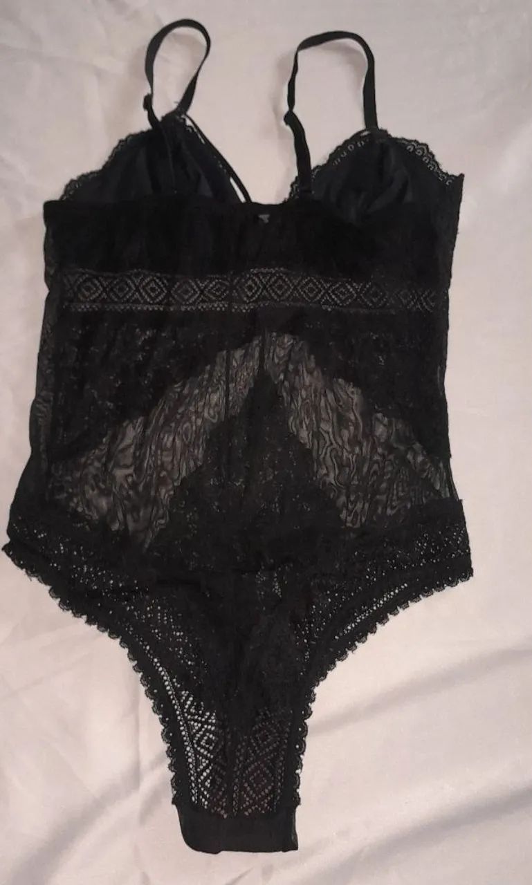 body de renda preto p