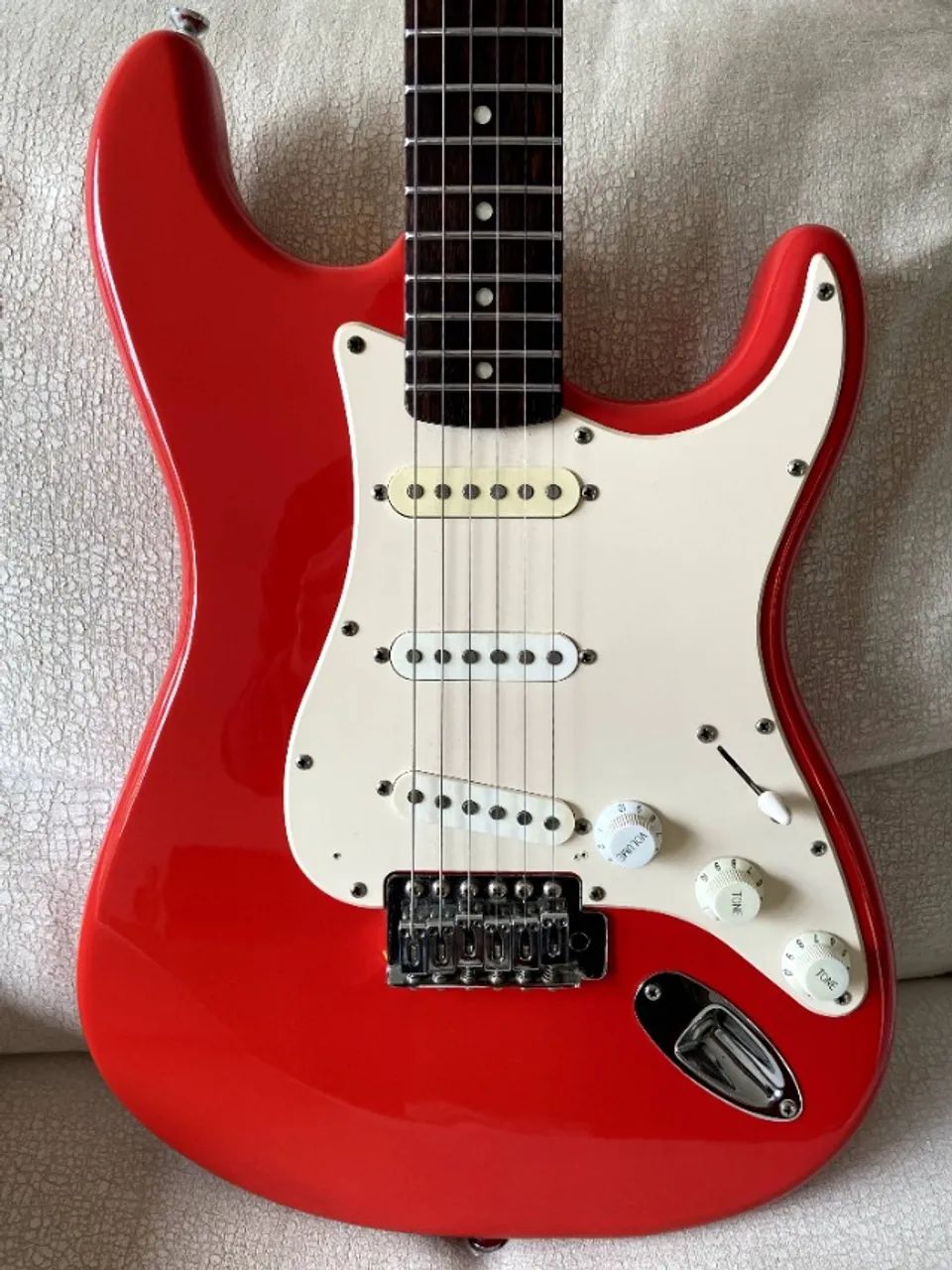 Guitarra Stratocaster Squier Bullet 2010