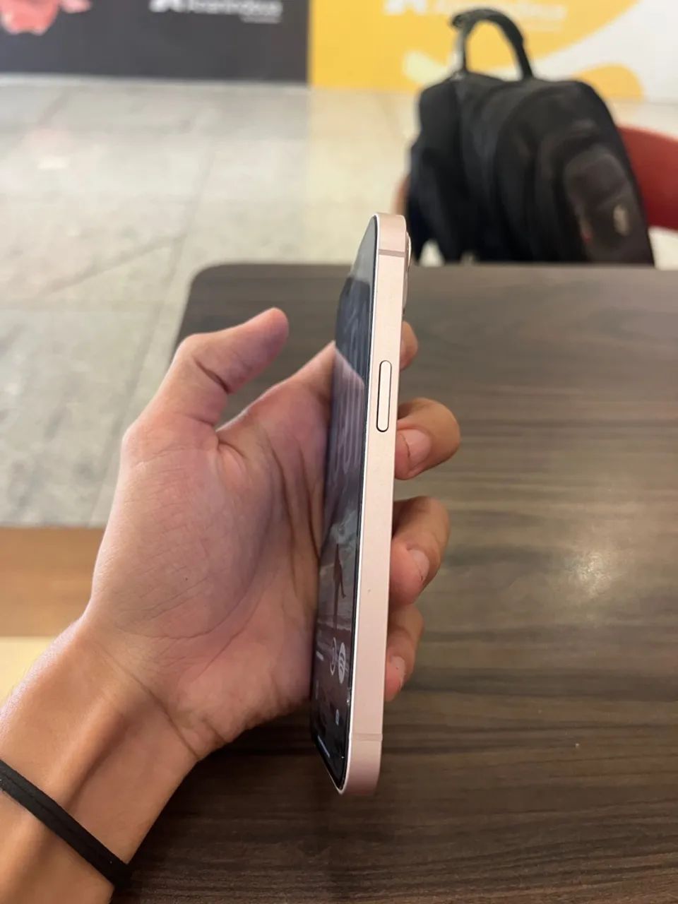 iPhone 13 128gb com caixa  - Foto 5