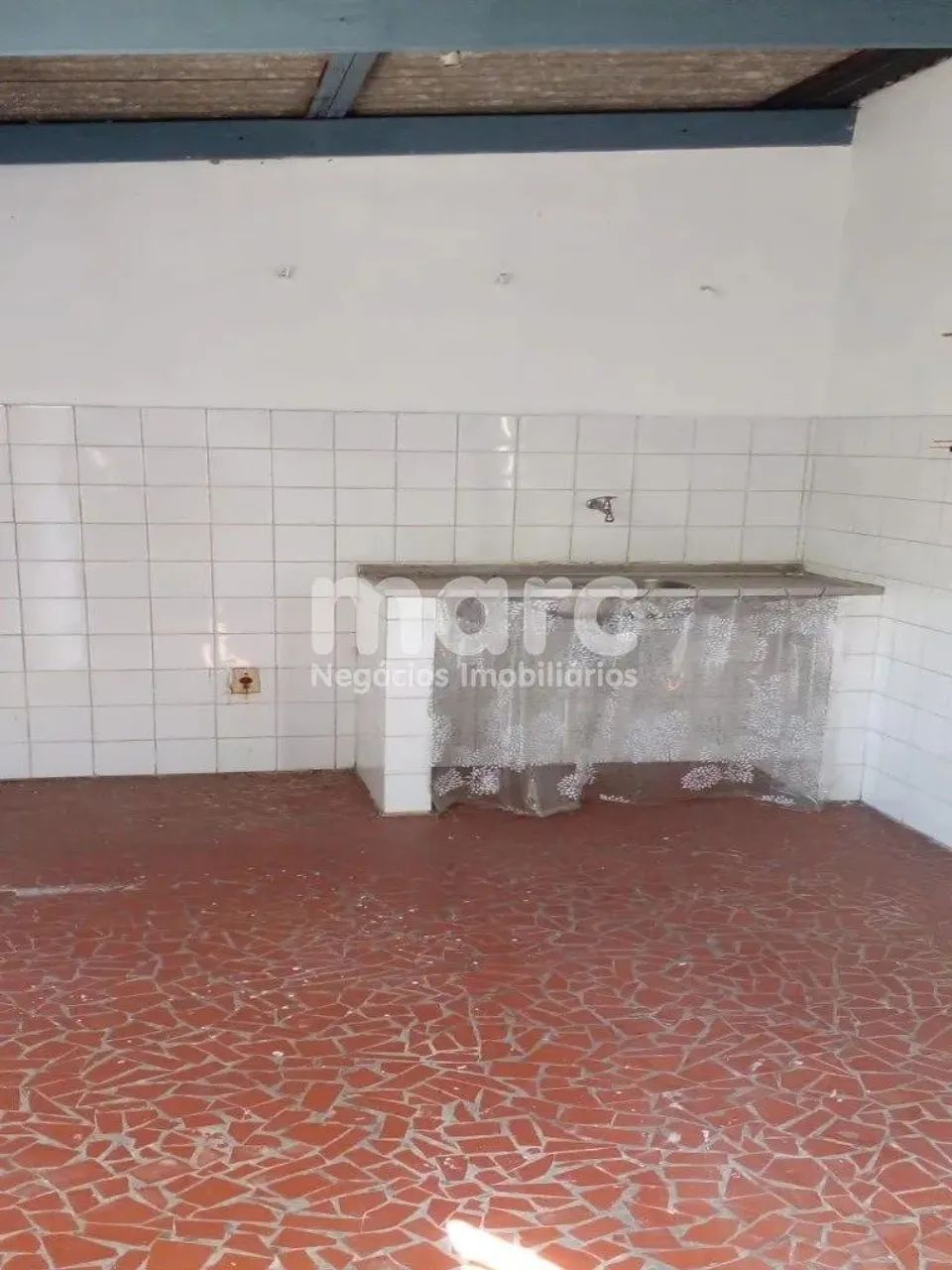 CASA COMERCIAL NO PARAISO COM SALAS , QUINTAL E 2 VAGAS PARA LOCAÇÃO - Foto 12