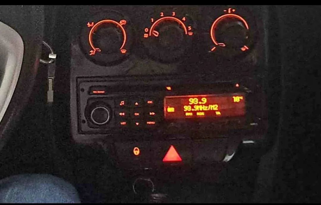 Radio pionner citroen