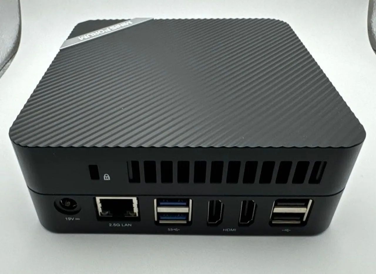 Mini PC Minisforum UM773 Lite  - Foto 2