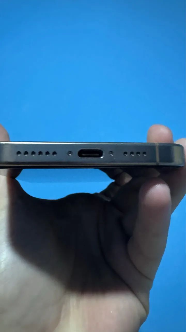 iPhone 16 pro max 256gb cor gold  - Foto 2