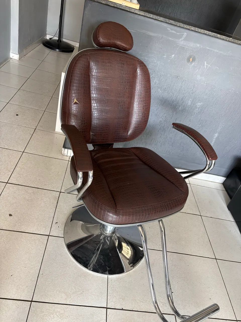 Cadeira para barbearia ou salão de beleza 
