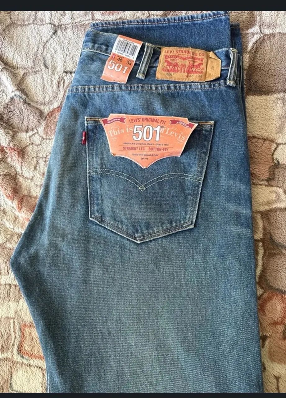 VENDO CALÇA JEANS LEVIS 501NOVA SEM USO