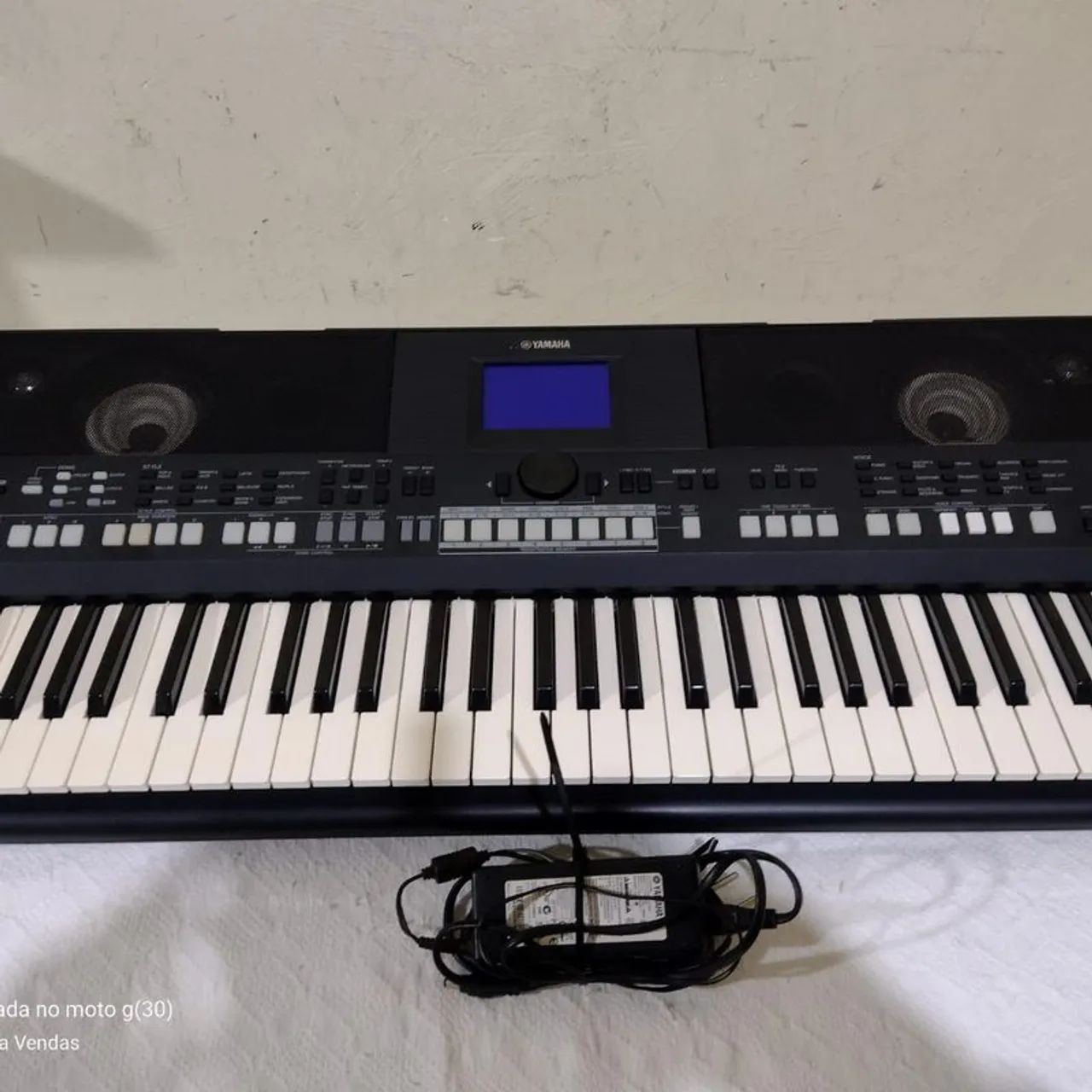 Teclado yamaha s650 sampleado com ritmos e pendrive 