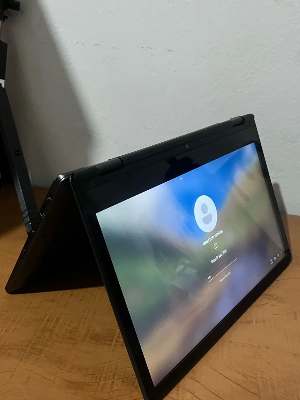 Tablet Lenovo 2 em 1  - Foto 2