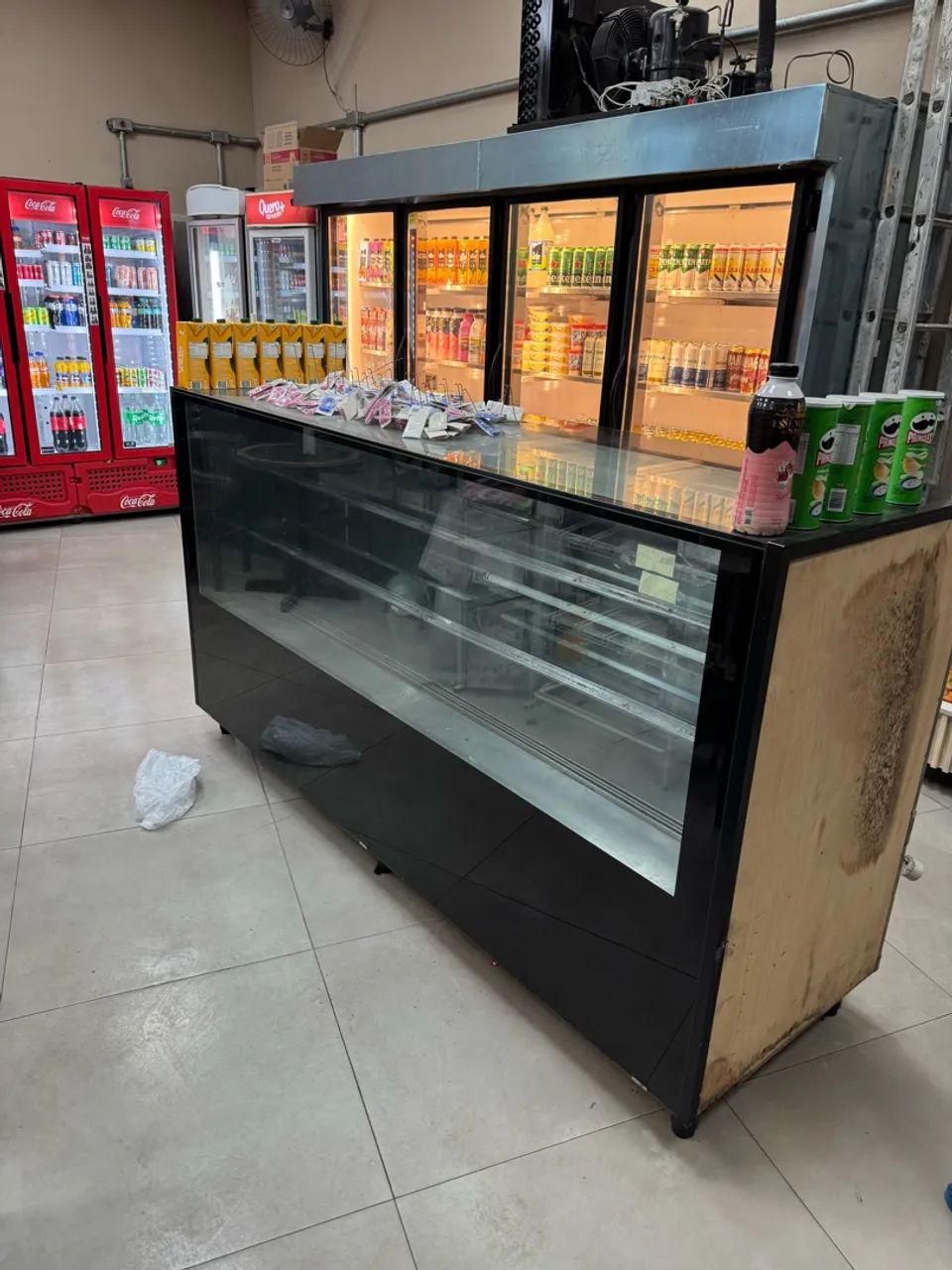 Vitrine refregada - Foto 2