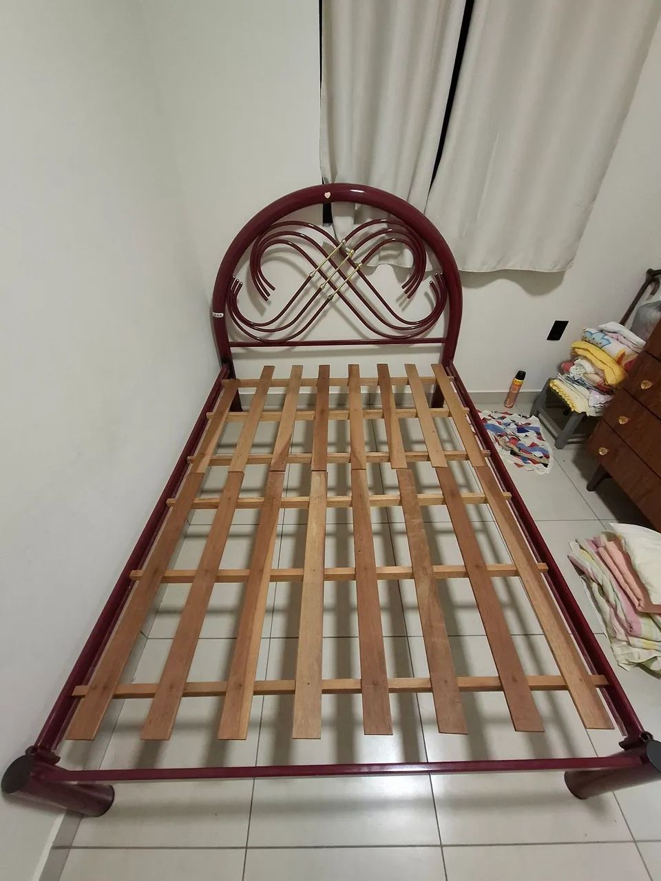 Cama casal metálica 