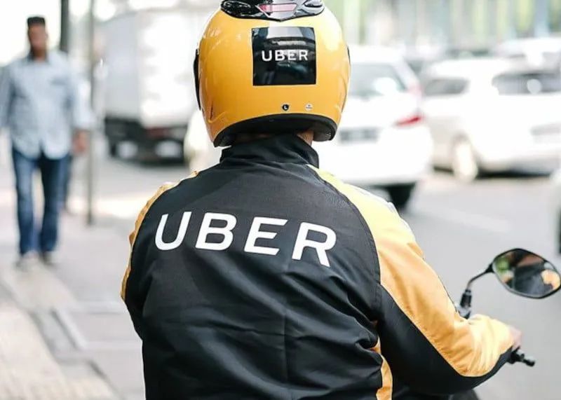 Uber moto  para serviço 