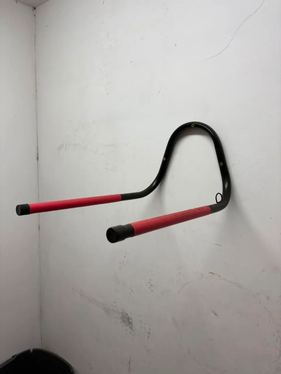Bicicleta aro 29 usada, mais suporte de parede  - Foto 5