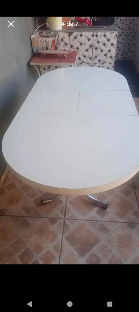 Mesa com quatro cadeiras - Foto 4