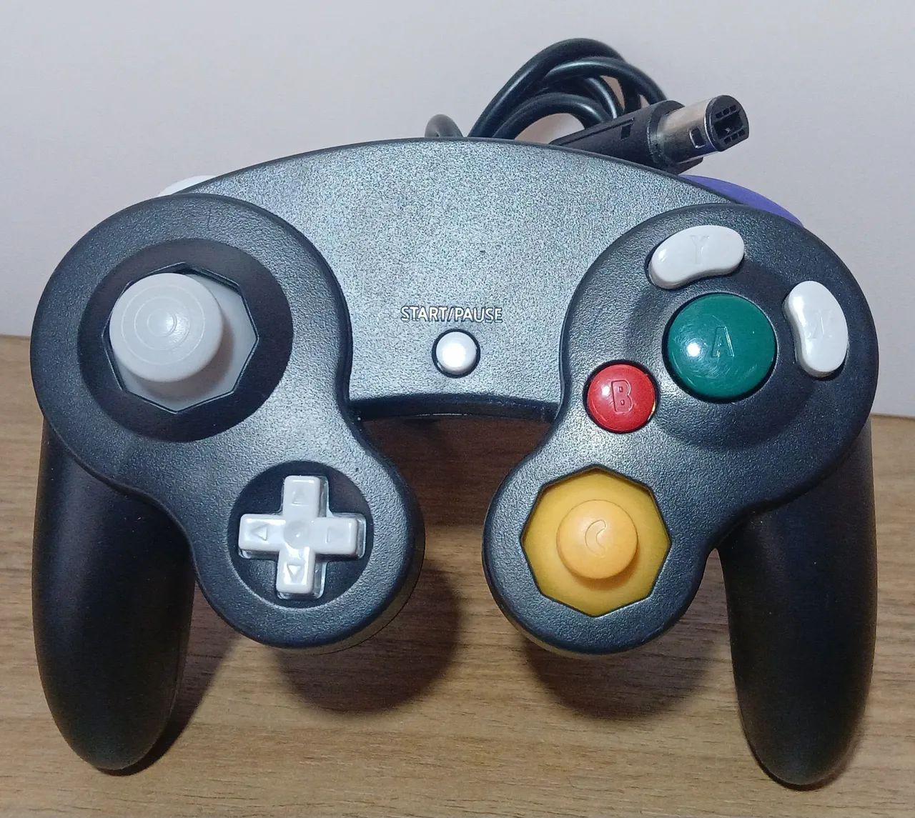 Controle com fio gamecube e wii preto (sem teste)