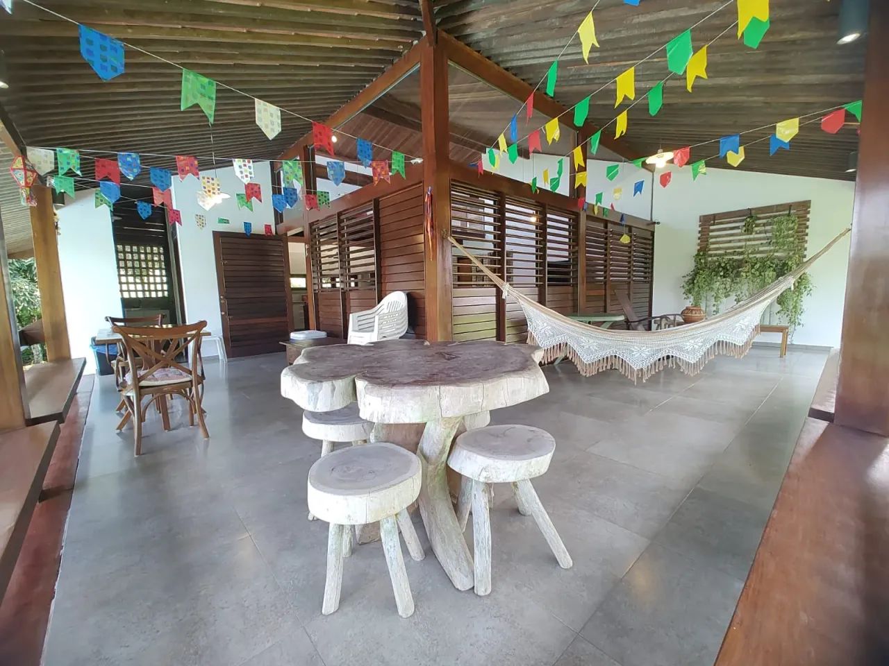 Casa em condomínio de alto padrão!!!
