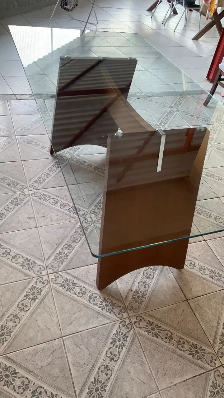 Mesa de jantar quadrada