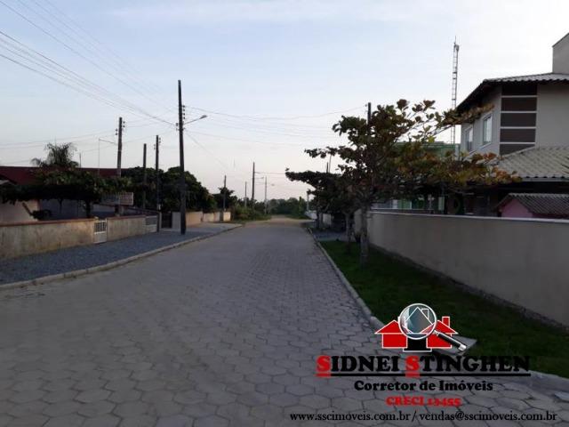 Linda casa na Praia, com laje e distante a poucos metros da água - Foto 12