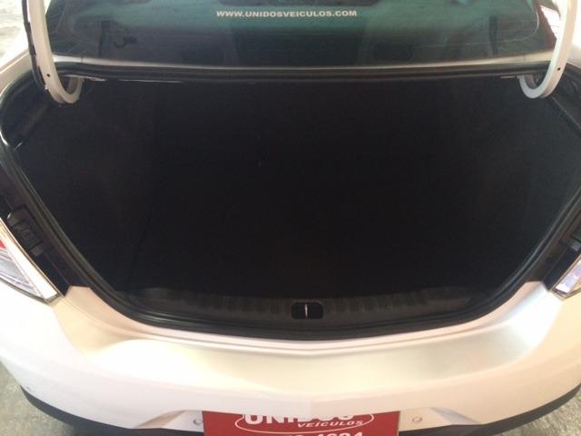 Prisma 1.0 Mt Lt 2014 Completo - Foto 11