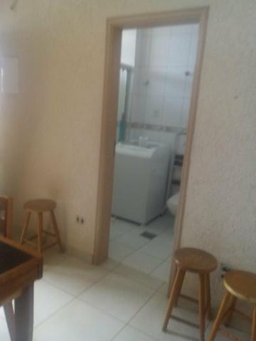 Apartamento todo mobiliado frente mar