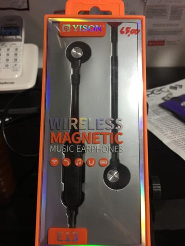 Fone de ouvido novo sem fio na embalagem - Foto 2