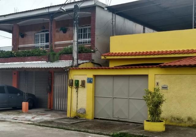 Condomínio fechado 4 casas