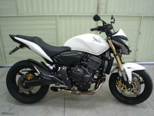 HONDA HORNET  ENTRADA 1.420 