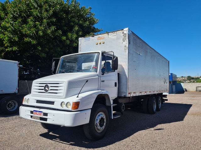 M. BENZ 1418 R ANO 2000 COM BAU DE 8,5M