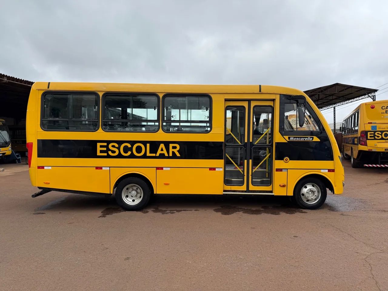 Microônibus escolar mascarello iveco ano 2016 com 29 lugares em cascavel Paraná  - Foto 3