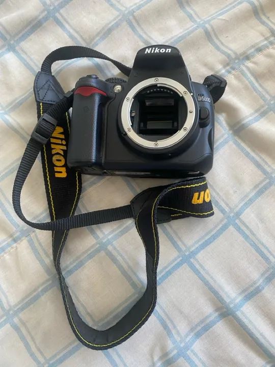 Câmera Nikon D5000