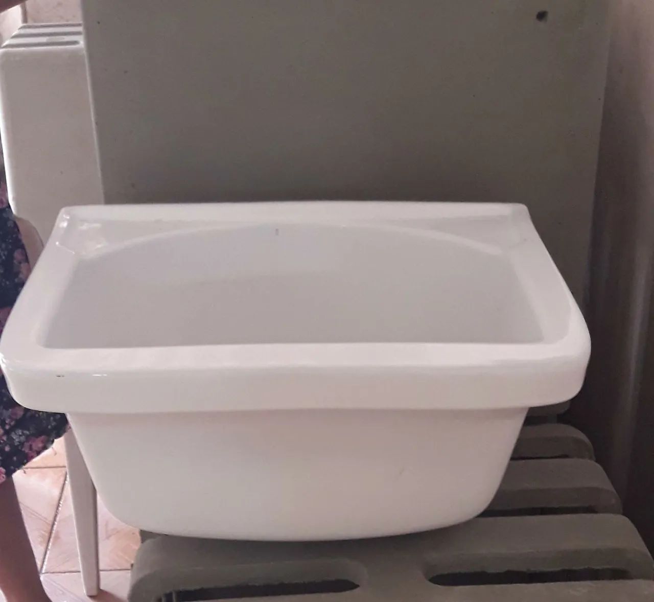 Tanque de Louça,20 litros Suspenso - Super novo