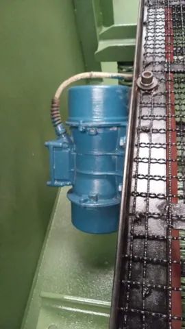 peneira vibratória usada com dois motovibradores  c contenção de fluídos  - Foto 5