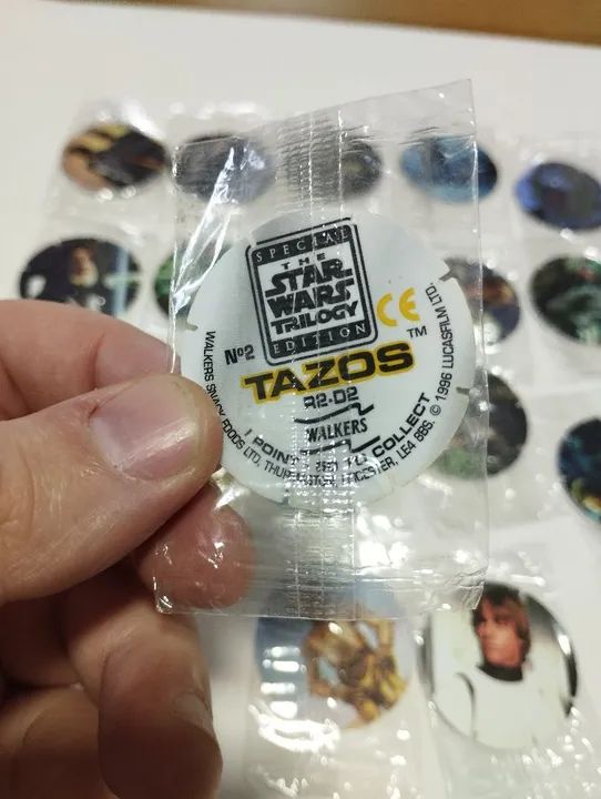20 tazos lacrados Star Wars Trilogy, do Reino Unido - Foto 2