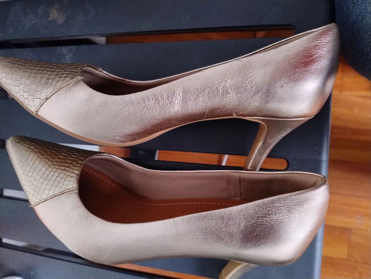 Sapatos Usaflex Tam 35 cor prata velha - Foto 2