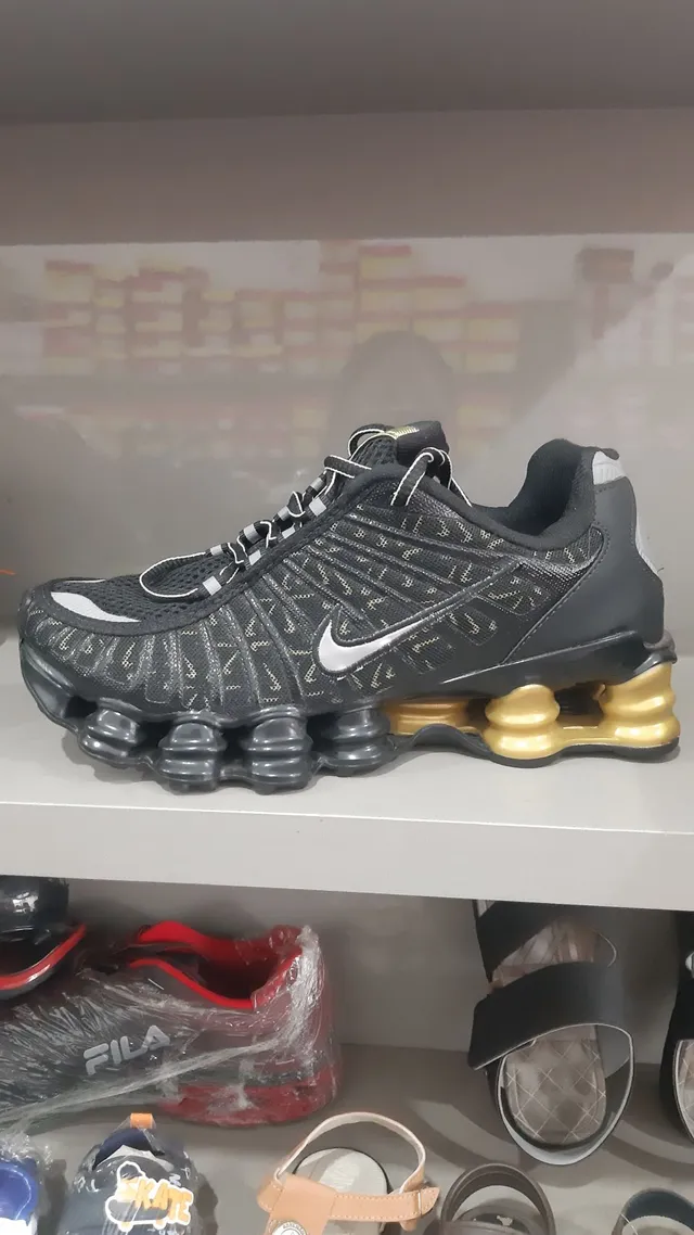 Tênis Nike Shok 12 Molas